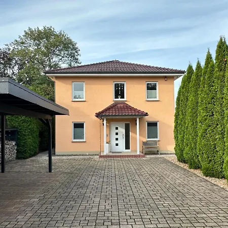 Leipziger Stadtvilla: Geräumig Und Zentral Mit Garten Villa *